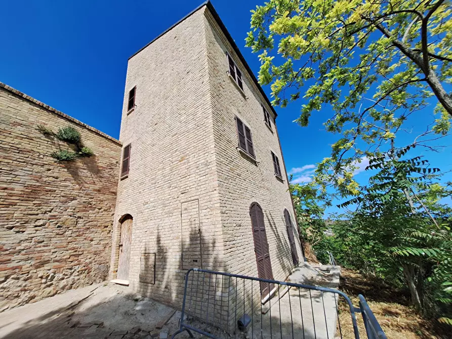 Immagine 5 di Appartamento in vendita  in Piazza del forte a Acquaviva Picena