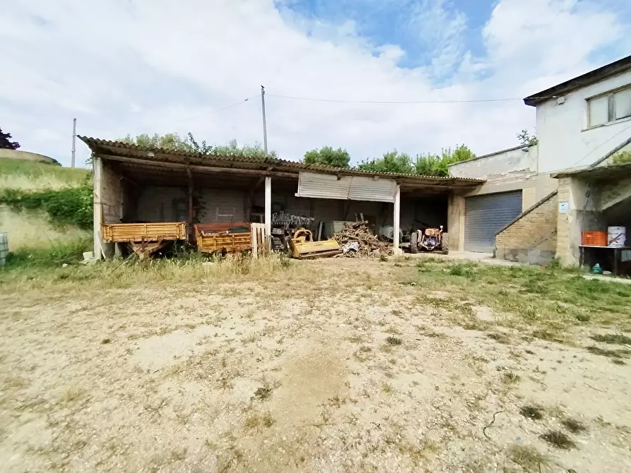 Immagine 12 di Rustico / casale in vendita  in contrada spiagge snc a Monteprandone