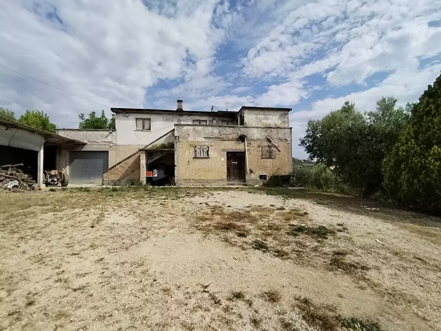 Immagine 45 di Rustico / casale in vendita  in contrada spiagge snc a Monteprandone