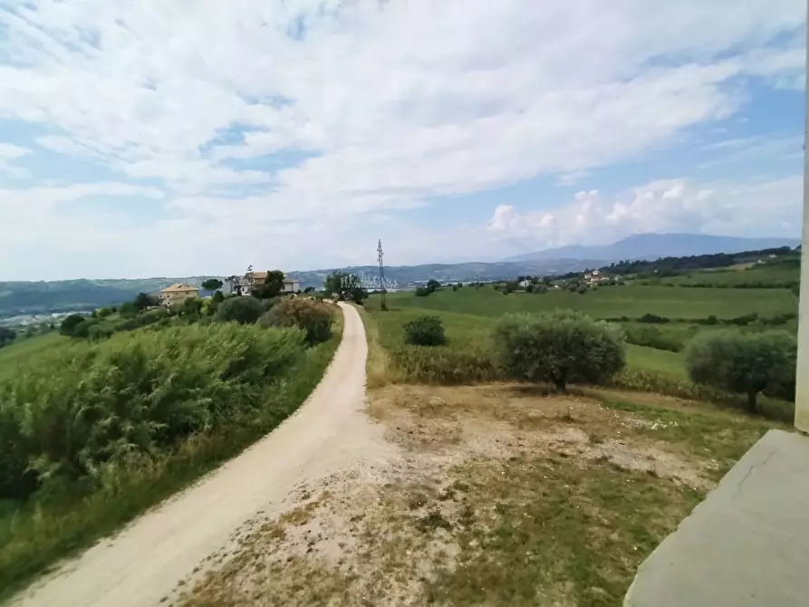 Immagine 11 di Rustico / casale in vendita  in contrada spiagge 23 a Monteprandone