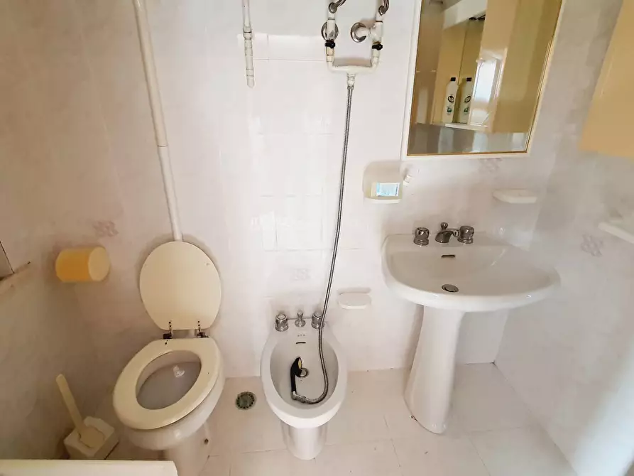 Immagine 23 di Rustico / casale in vendita  in STRADA OSOLI 12 a Roccafluvione