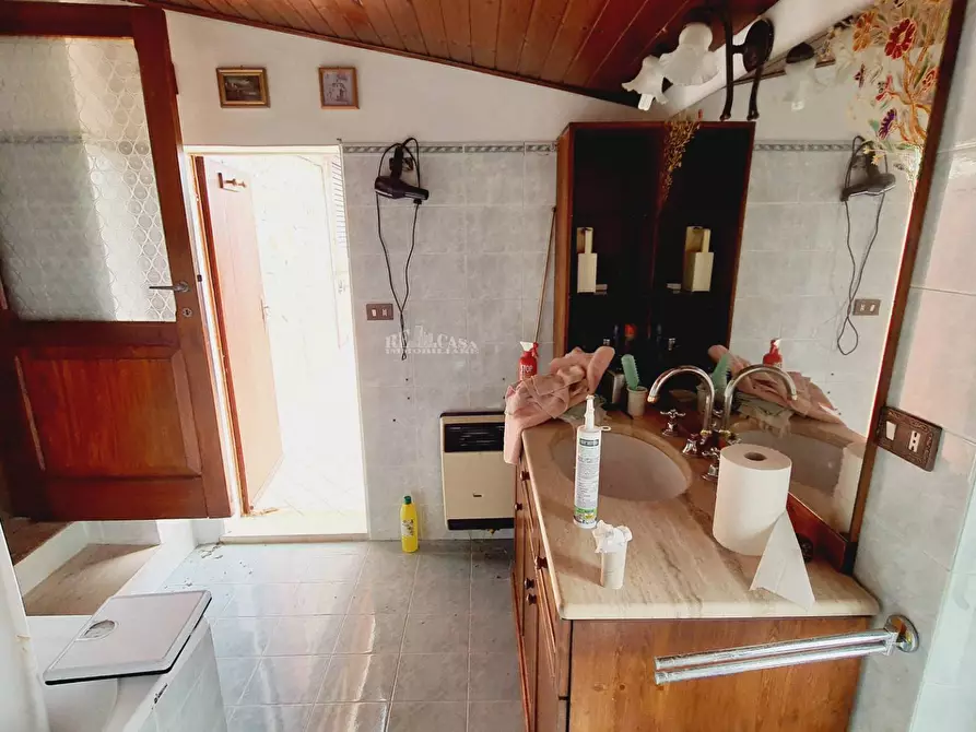 Immagine 25 di Rustico / casale in vendita  in STRADA OSOLI 12 a Roccafluvione