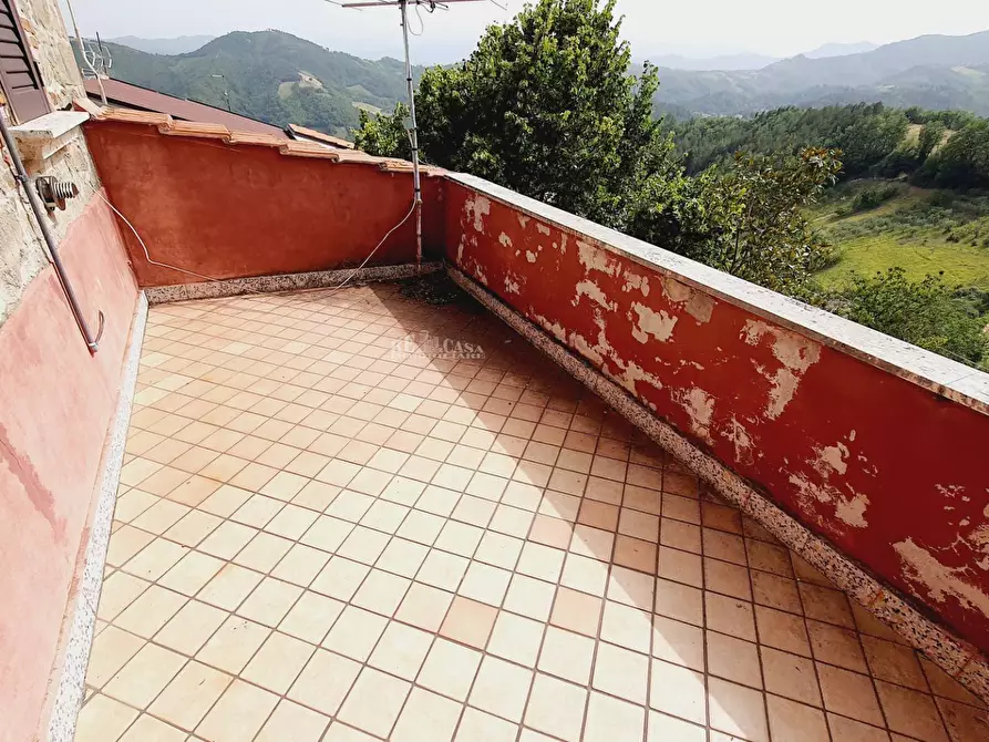 Immagine 33 di Rustico / casale in vendita  in STRADA OSOLI 12 a Roccafluvione