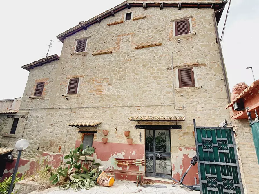 Immagine 35 di Rustico / casale in vendita  in STRADA OSOLI 12 a Roccafluvione