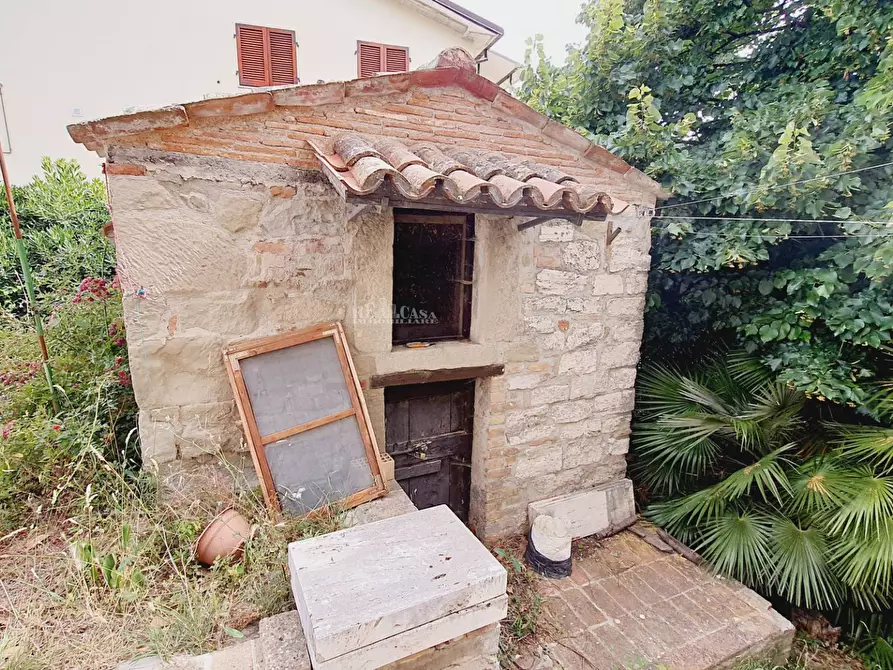 Immagine 36 di Rustico / casale in vendita  in STRADA OSOLI 12 a Roccafluvione