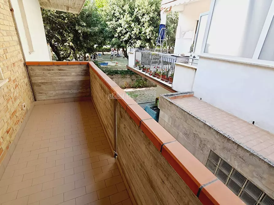 Immagine 46 di Palazzo in vendita  in via vespucci 25 a Martinsicuro