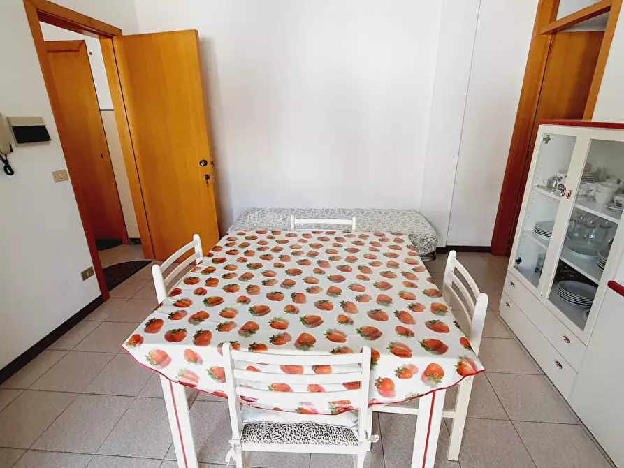 Immagine 20 di Palazzo in vendita  in via vespucci 25 a Martinsicuro