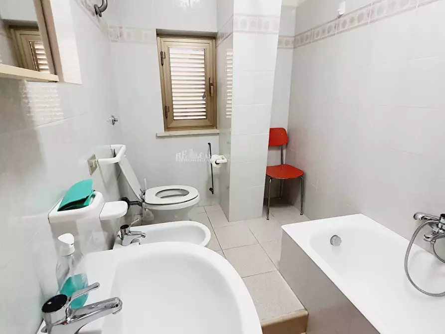 Immagine 21 di Palazzo in vendita  in via vespucci 25 a Martinsicuro