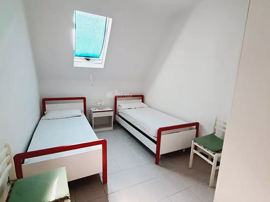 Immagine 35 di Palazzo in vendita  in via vespucci 25 a Martinsicuro