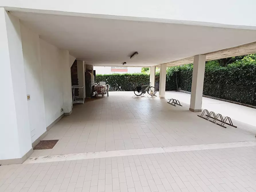 Immagine 51 di Palazzo in vendita  in via vespucci 25 a Martinsicuro