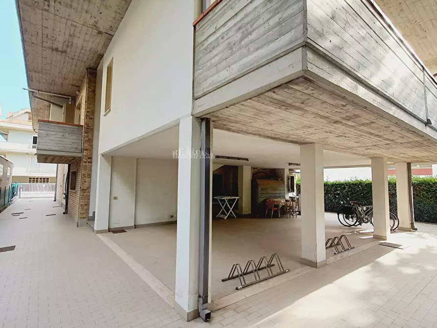 Immagine 52 di Palazzo in vendita  in via vespucci 25 a Martinsicuro