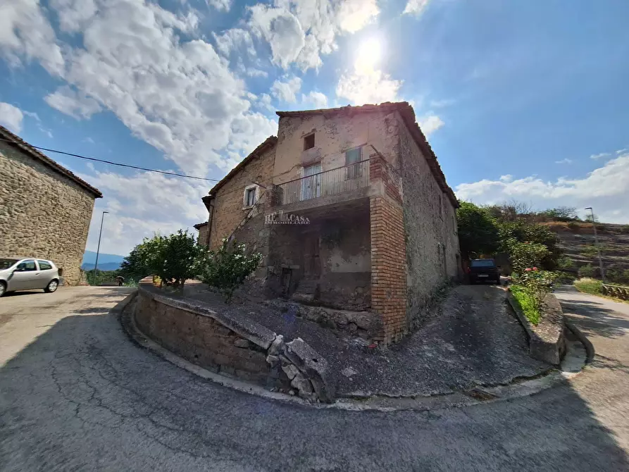 Immagine 3 di Rustico / casale in vendita  in frazione Scalelle a Roccafluvione