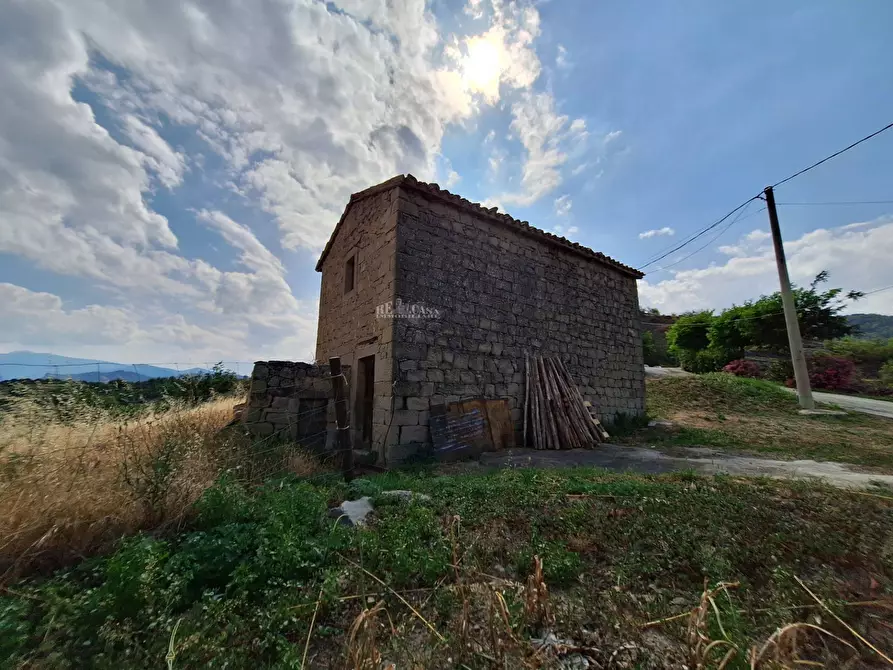 Immagine 19 di Rustico / casale in vendita  in frazione Scalelle a Roccafluvione