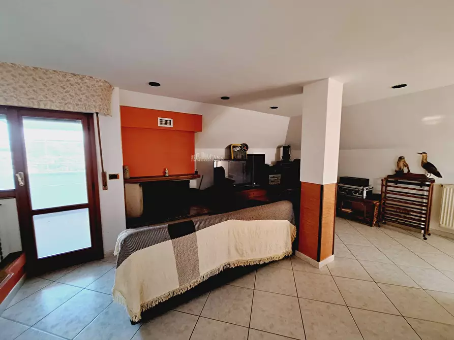 Immagine 4 di Appartamento in vendita  in contrada treazzano a Monsampolo Del Tronto