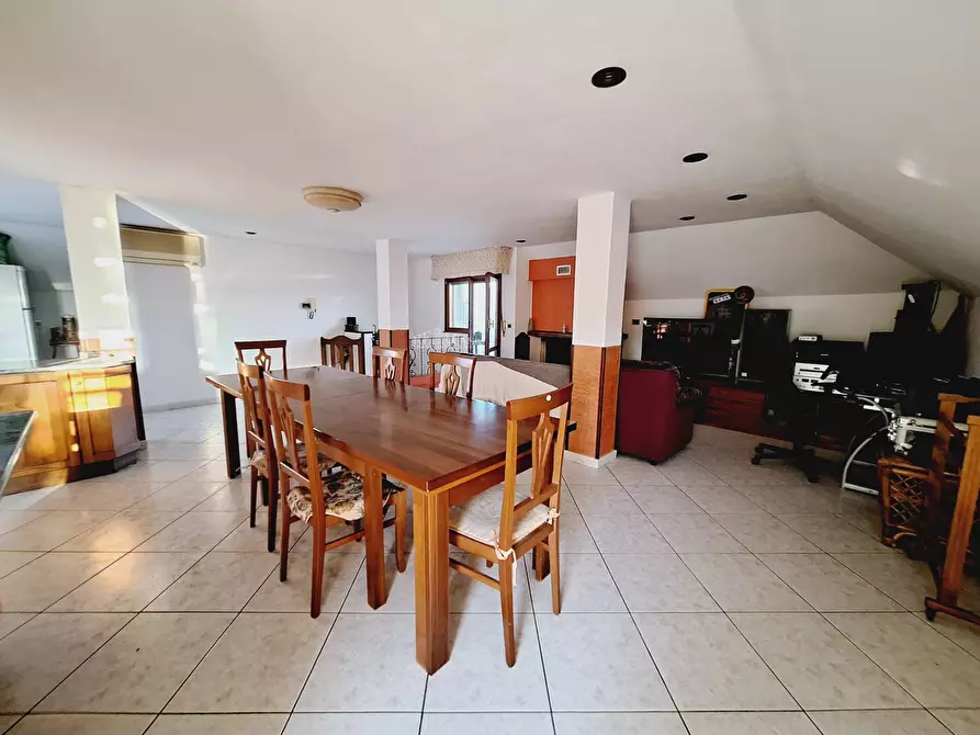 Immagine 5 di Appartamento in vendita  in contrada treazzano a Monsampolo Del Tronto