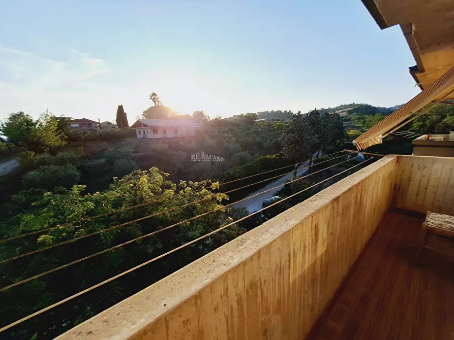 Immagine 27 di Appartamento in vendita  in contrada treazzano a Monsampolo Del Tronto
