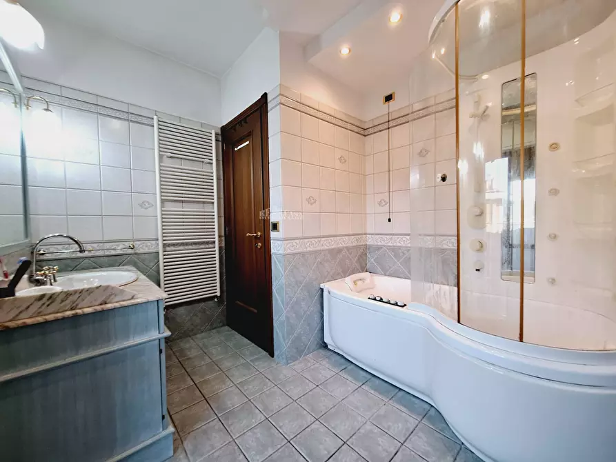 Immagine 32 di Appartamento in vendita  in contrada treazzano a Monsampolo Del Tronto