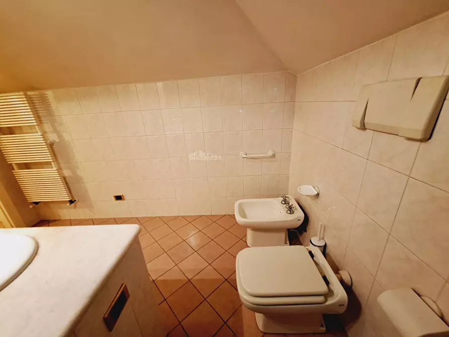 Immagine 42 di Appartamento in vendita  in contrada treazzano a Monsampolo Del Tronto