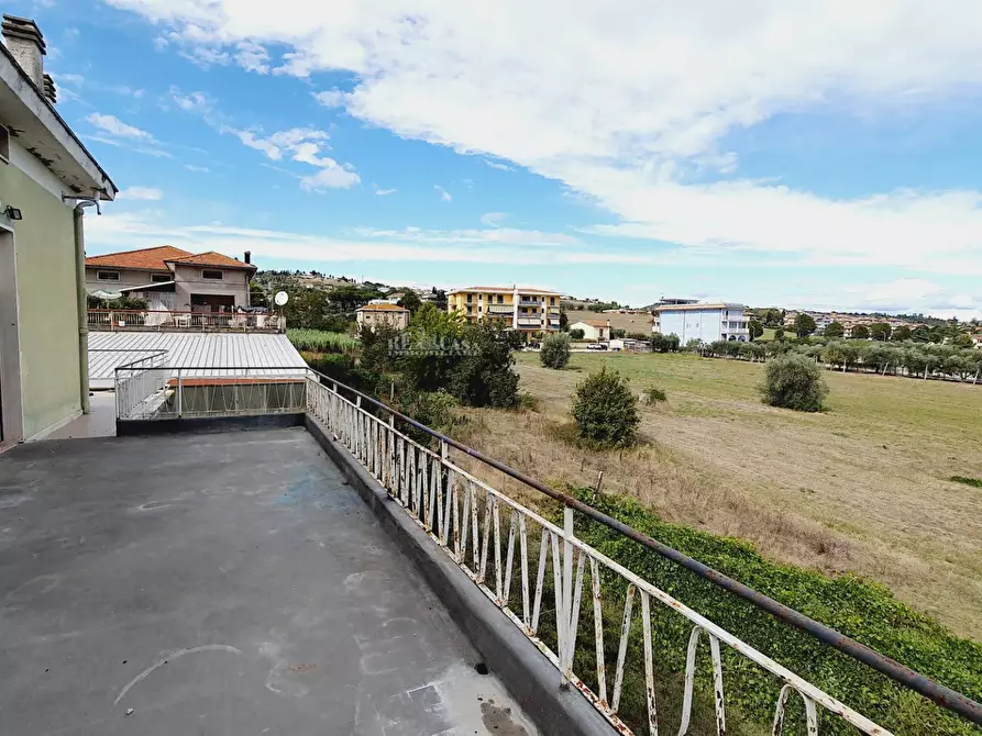 Immagine 49 di Casa indipendente in vendita  in Viale Alcide De gasperi a Monsampolo Del Tronto