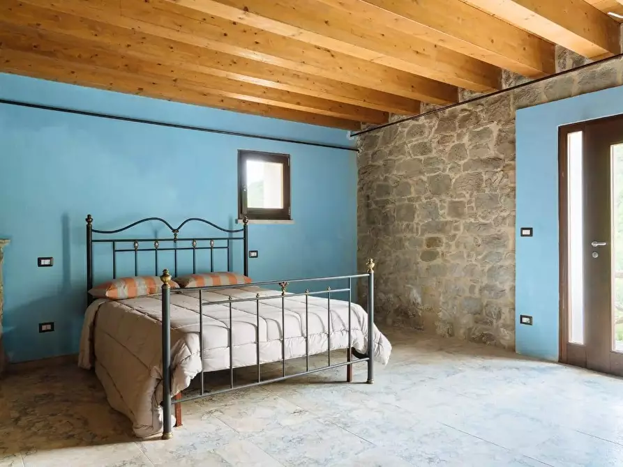 Immagine 8 di Agriturismo in vendita  in vignatico a Valle Castellana