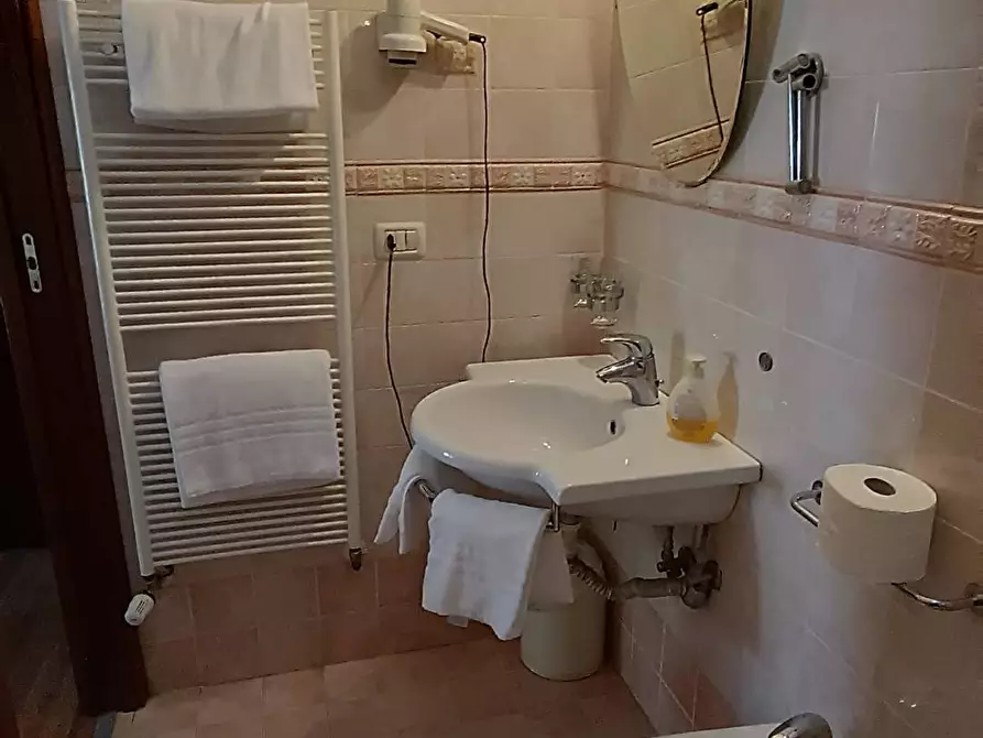 Immagine 18 di Appartamento in vendita  in val tiberina a San Benedetto Del Tronto