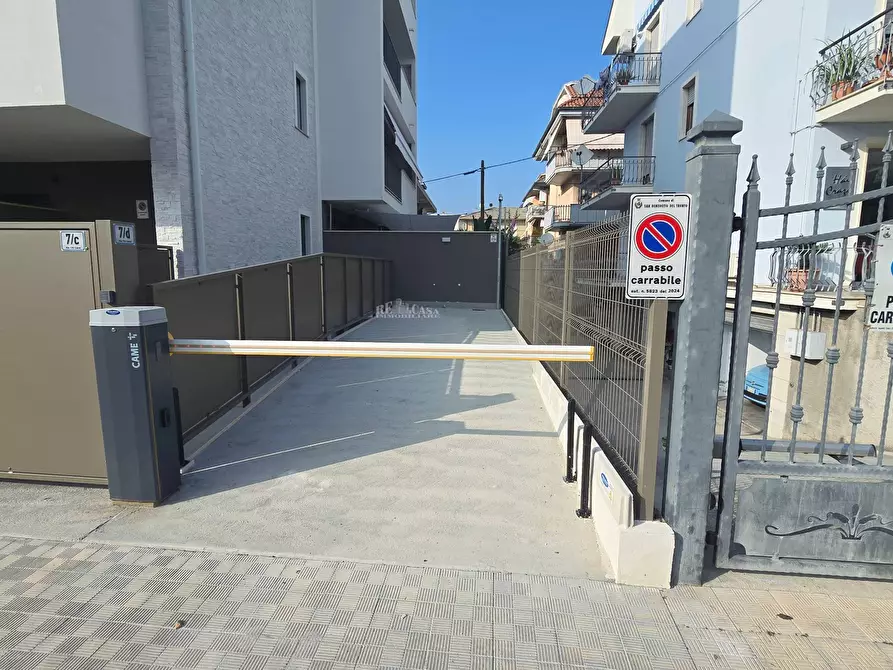 Immagine 24 di Appartamento in vendita  in Via Fratelli Cervi 7 a San Benedetto Del Tronto