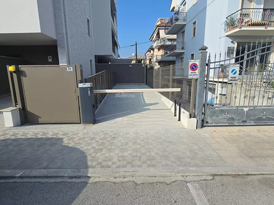 Immagine 23 di Appartamento in vendita  in Via Fratelli Cervi 7 a San Benedetto Del Tronto