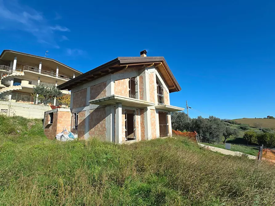 Immagine 27 di Villa in vendita  in via ignazio silone a Ancarano