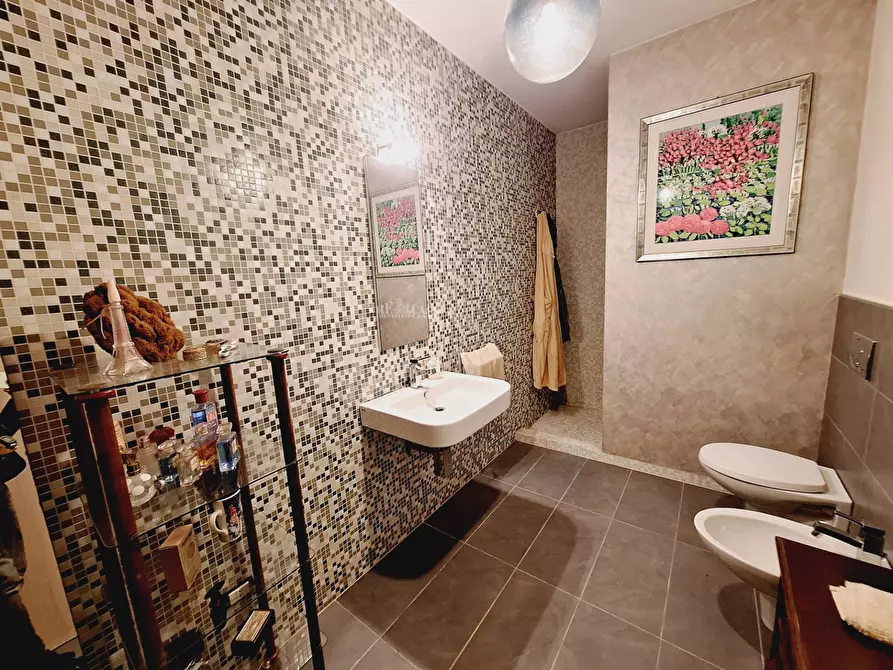 Immagine 37 di Villa in vendita  in via del nespolo a Tortoreto