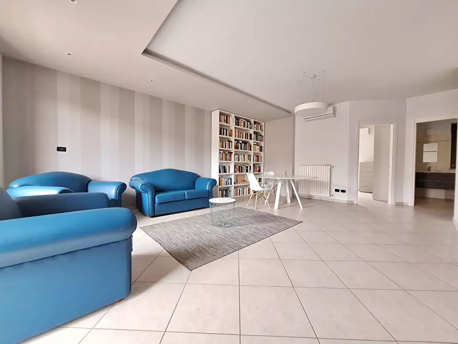 Immagine 2 di Appartamento in vendita  in via parignano a Nereto