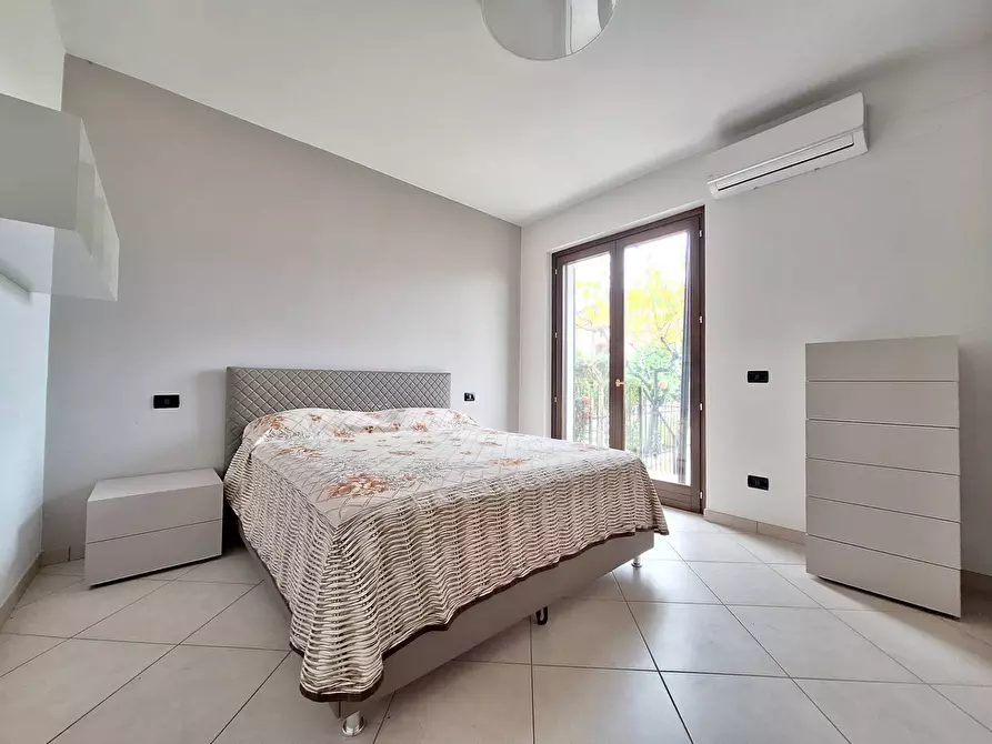 Immagine 4 di Appartamento in vendita  in via parignano a Nereto