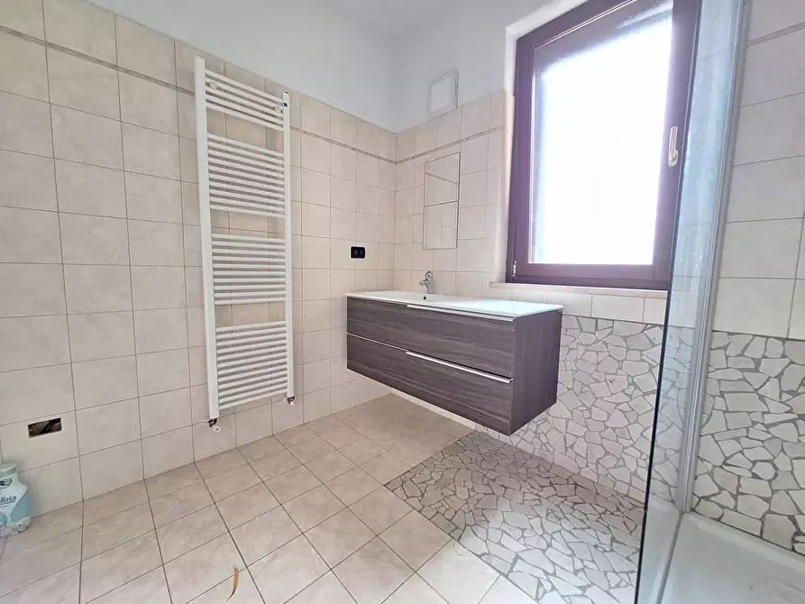 Immagine 8 di Appartamento in vendita  in via parignano a Nereto