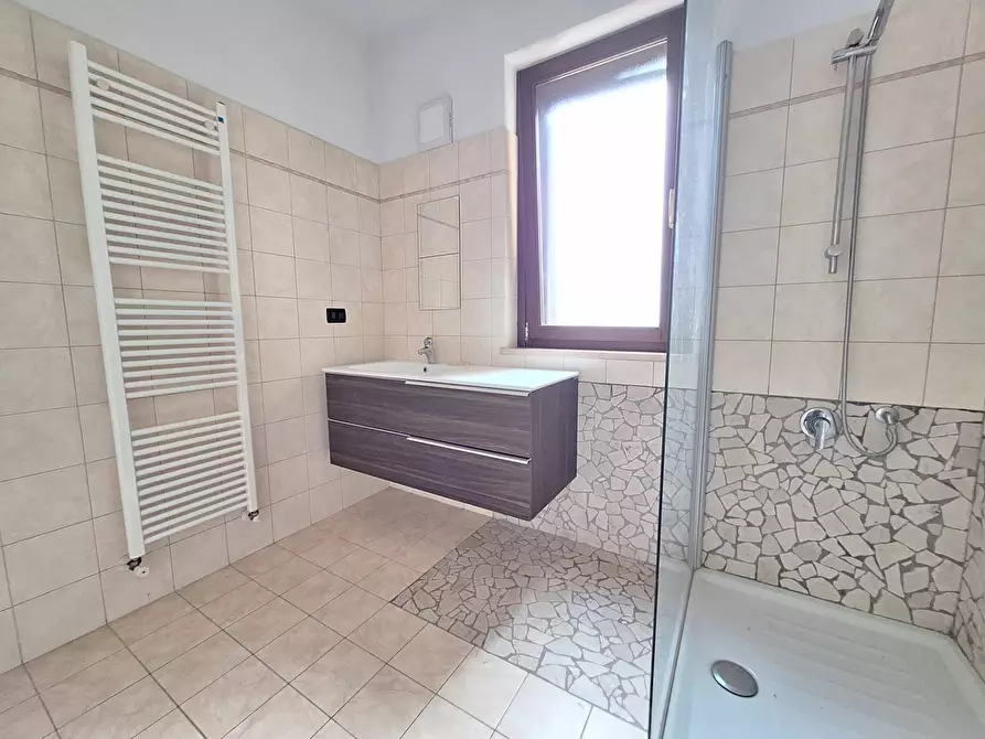 Immagine 9 di Appartamento in vendita  in via parignano a Nereto