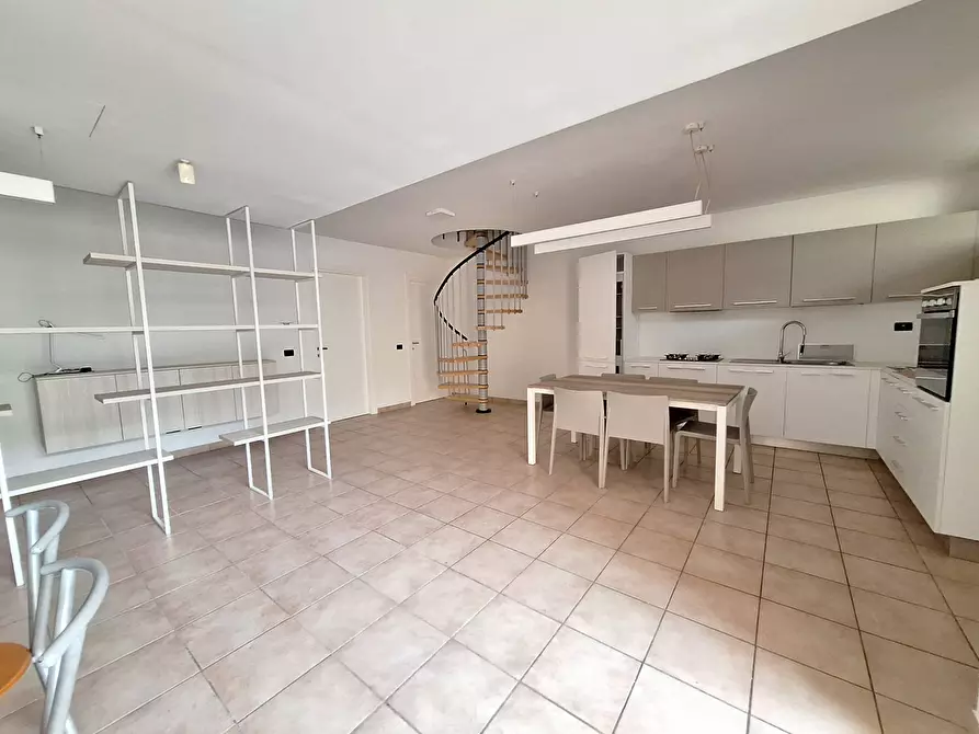 Immagine 17 di Appartamento in vendita  in via parignano a Nereto