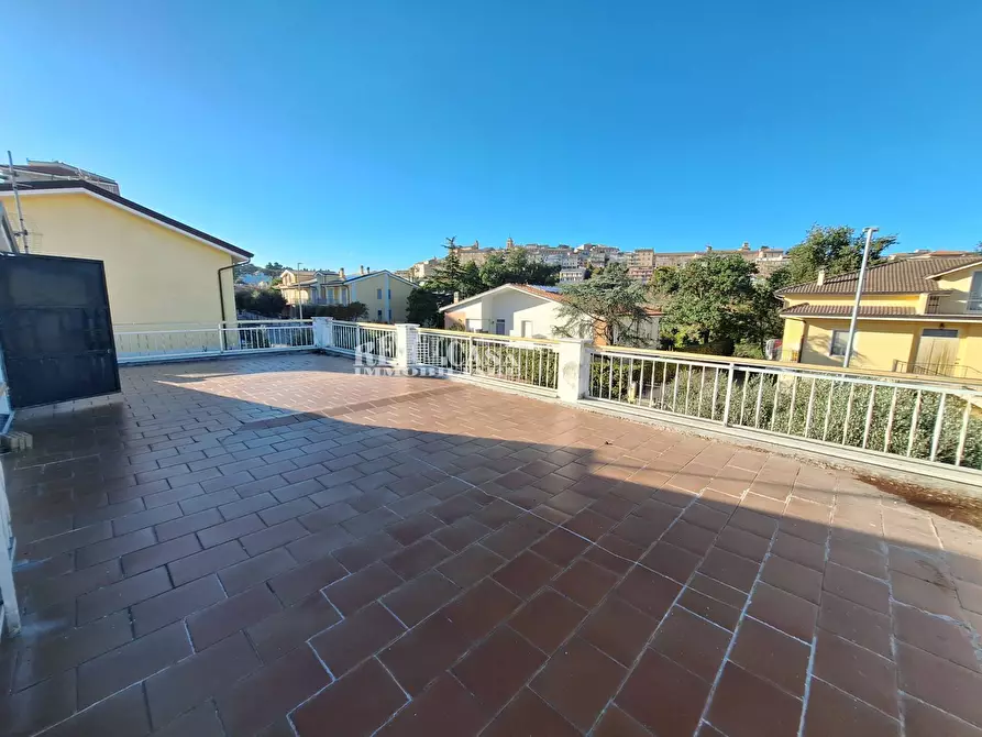 Immagine 21 di Casa indipendente in vendita  in vai gentile da montefiore 15 a Ancarano