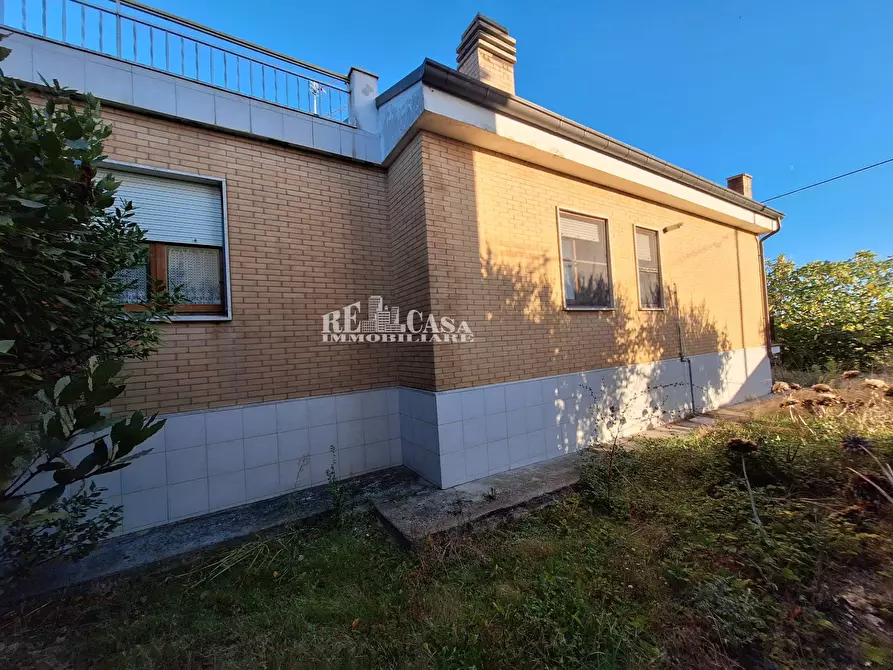 Immagine 31 di Casa indipendente in vendita  in vai gentile da montefiore 15 a Ancarano