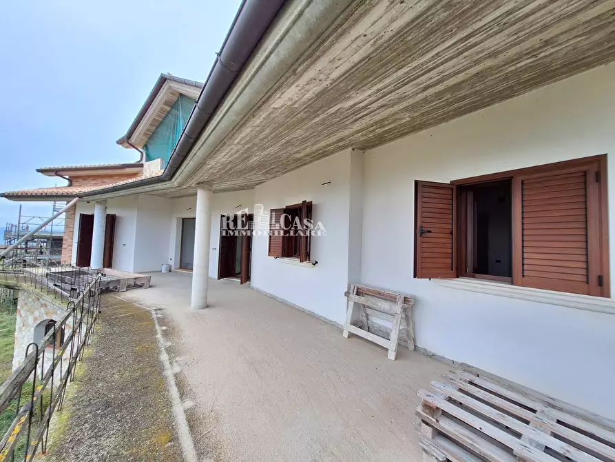Immagine 9 di Villa in vendita  in via pianagallo snc a Ancarano