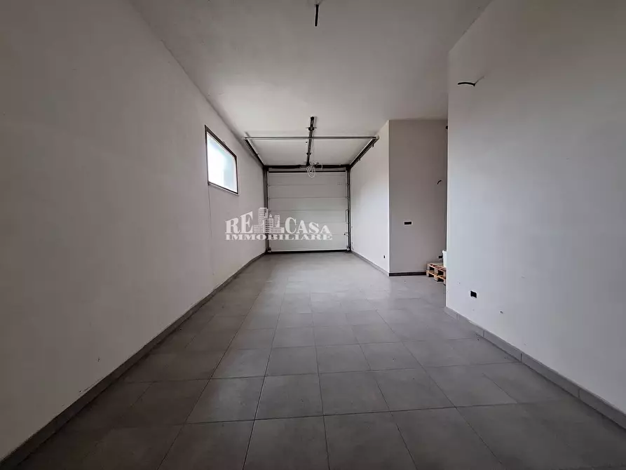 Immagine 21 di Villa in vendita  in via pianagallo snc a Ancarano