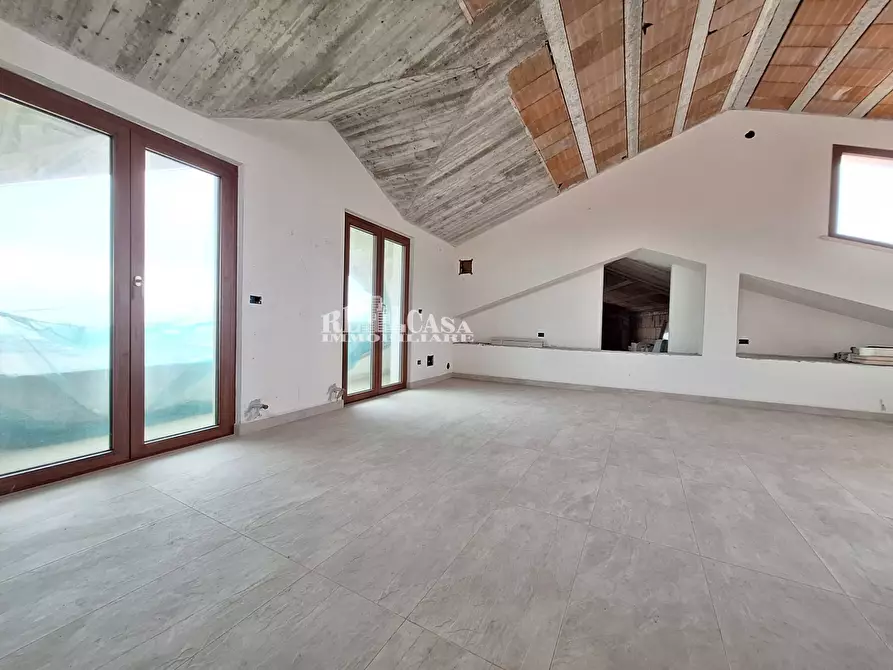 Immagine 25 di Villa in vendita  in via pianagallo snc a Ancarano