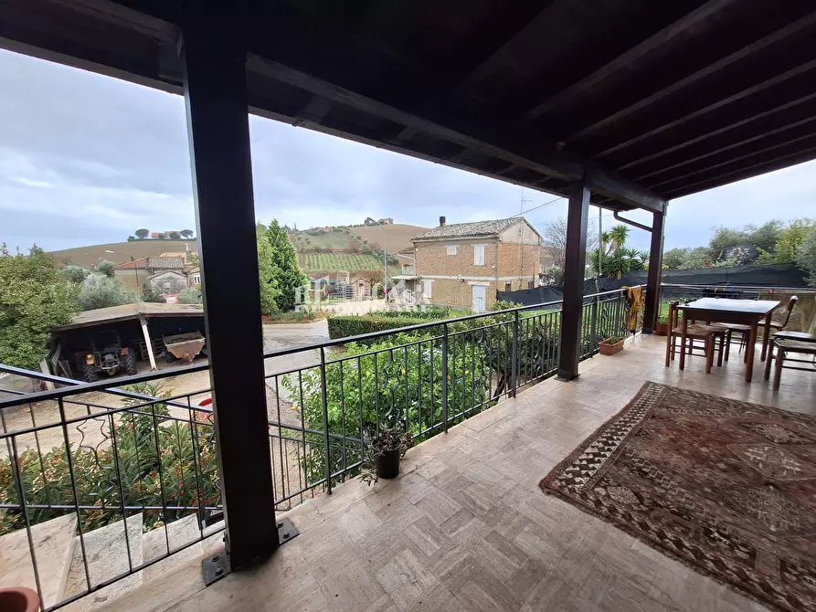 Immagine 5 di Casa indipendente in vendita  in via montecoccio 12 a Ancarano