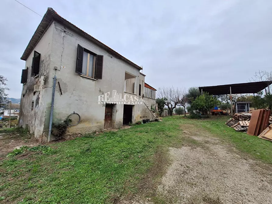 Immagine 3 di Casa indipendente in vendita  in contrada coste tronto snc a Ancarano