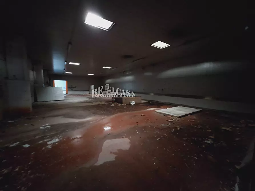 Immagine 9 di Capannone industriale in vendita  in contrada san silvestro 83 a Cupra Marittima