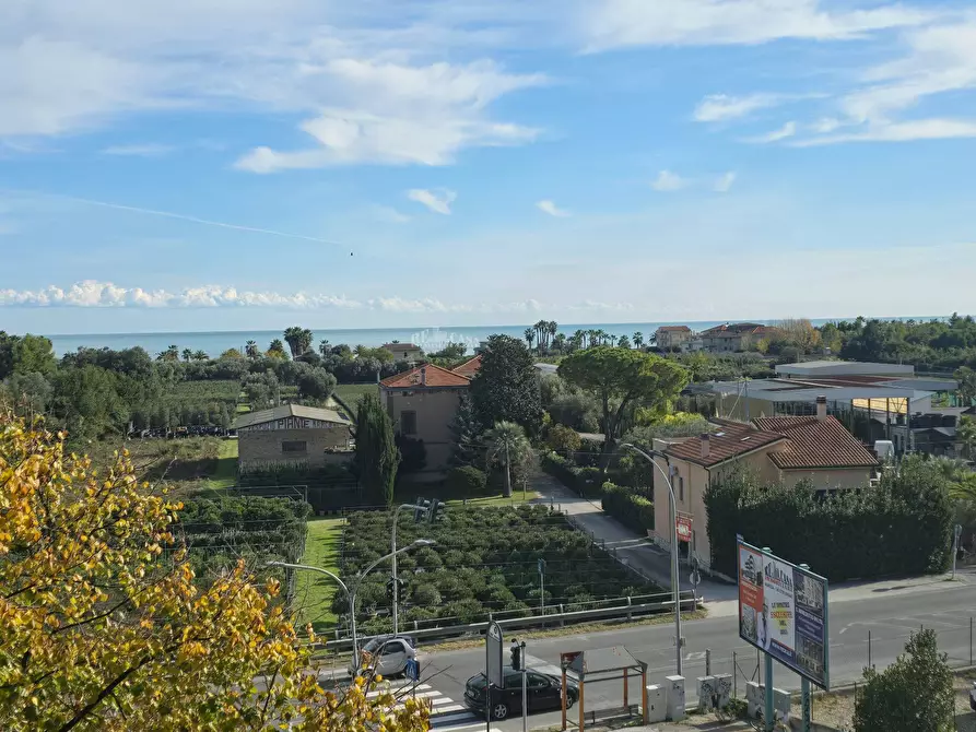 Immagine 2 di Appartamento in vendita  in Contrada Montesecco 2 a Grottammare