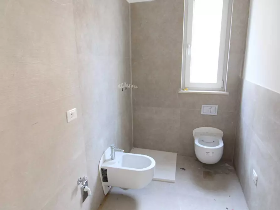 Immagine 13 di Appartamento in vendita  in Via cairoli 95 a Grottammare