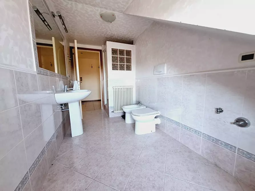 Immagine 25 di Casa indipendente in vendita  in via dell'olmo a Castorano