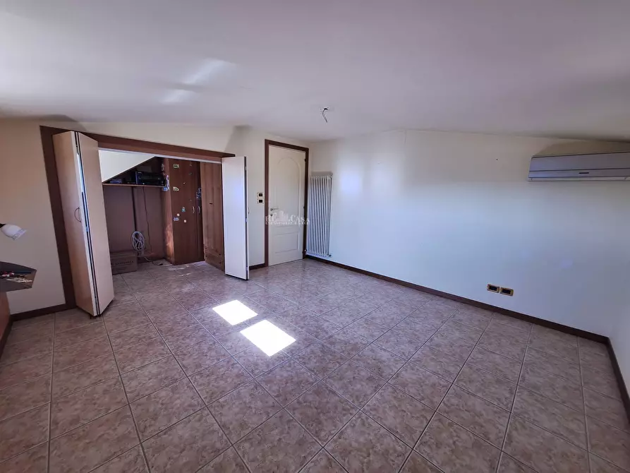 Immagine 47 di Casa indipendente in vendita  in via dell'olmo a Castorano