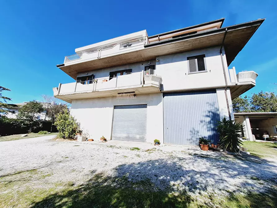 Immagine 58 di Casa indipendente in vendita  in via dell'olmo a Castorano