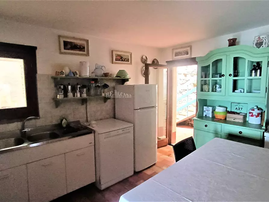 Immagine 26 di Albergo/B&B/Residence in vendita  in via castello 55 a Cupra Marittima