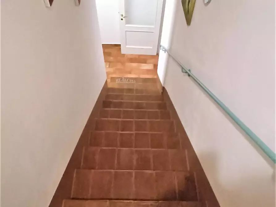 Immagine 21 di Albergo/B&B/Residence in vendita  in via castello 55 a Cupra Marittima
