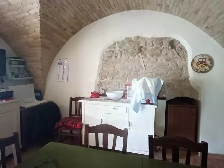 Immagine 25 di Albergo/B&B/Residence in vendita  in via castello 55 a Cupra Marittima